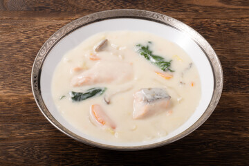 サーモンのクリームシチュー