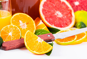 A pile of citrus fruit slices