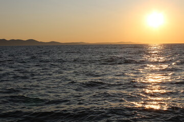 Sonnenuntergang über dem Meer, Zadar, Kroatien
