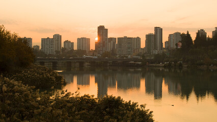 vancouver skyline at sunset