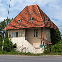 Fototapeta na wymiar Traditional Romanian houses built around 1900.