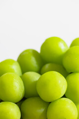 皿の上に盛ったシャインマスカット