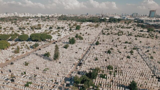 Southern Tel-Aviv Cemetery - The biggest in Israel - slide to right #018
