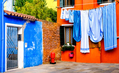 Fototapeta na wymiar drying clothes in Burano - italy