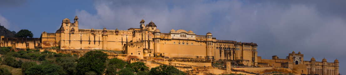 Fototapeta premium Panoramic view of historic Amber fort in Jaipur city built in year 967 AD, Rajasthan, India