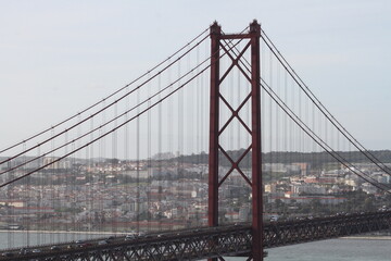 Puente 2 de abril, Lisboa