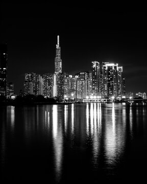 city at night © NamHai