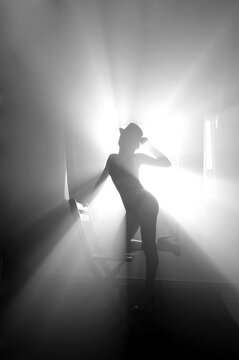 mulher linda incr&iacute;vel performace dan&ccedil;a noite sexy boate 