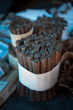 Hand-rolled tobacco