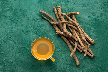 Valeriana officinalis - Stems and tea of medicinal valerian