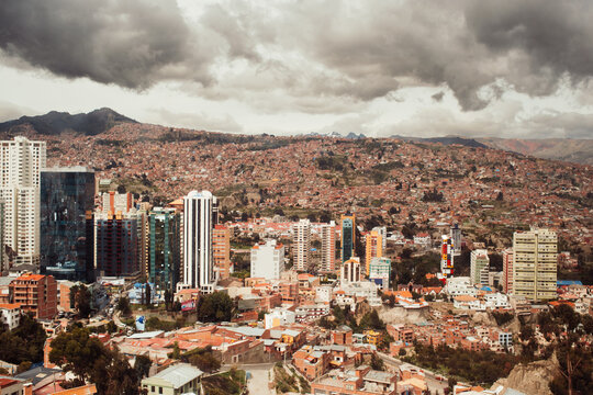 the capital of bolivia, La Paz from the heights,