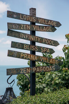 Retreat signage 