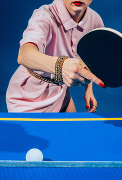 table tennis player doing backhand 