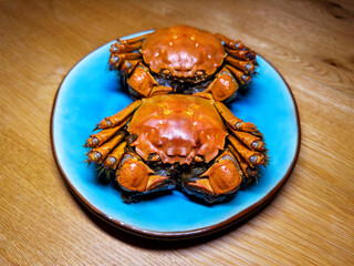 Cooked hairy crabs on the table.