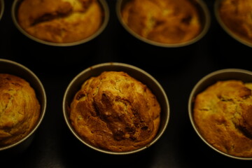 素朴な手作りマフィン(愛情たっぷり)