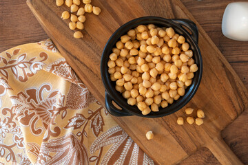 A Bowl of Chickpeas