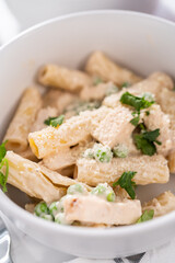 Chicken alfredo pasta