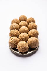 Til Gul laddoo, Sesame jaggery ball, til ke laddo or tilgul for Makar Sankranti Festival in India