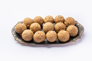 Til Gul laddoo, Sesame jaggery ball, til ke laddo or tilgul for Makar Sankranti Festival in India