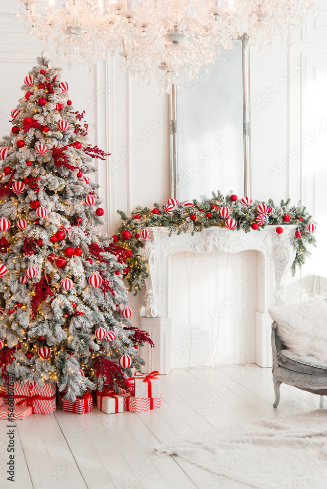 Poster Christmas background, pine branches festive background. Creative composition with border and copy space. Christmas decoration with bokeh lights from light bulbs