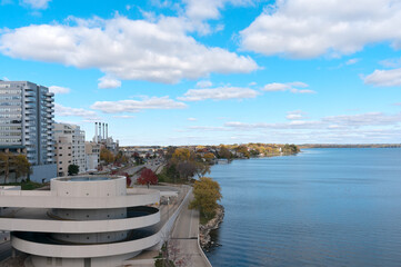Fototapeta premium overlooking lake monona and city in downtown madison wisconsin from monona terrace