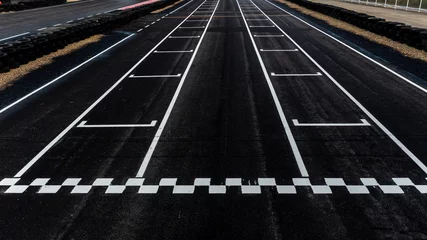 Poster Aerial top view grid start, Start of track, Racing asphalt road © Darunrat