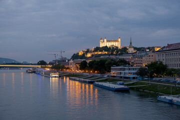 Fototapeta na wymiar Bratislava night view