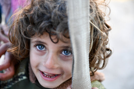Syrians fleeing the bombardment near Idlib turned schools into living spaces