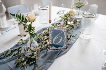 Blumendekoration für die Hochzeit