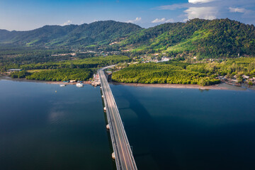 Obraz na płótnie Canvas Aerial view of the Siri Lanta Bridge in koh Lanta, Krabi, Thailand