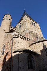 Fototapeta na wymiar The old church in Burgundy 