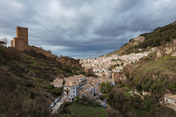 Fototapeta na wymiar View of castle and town of Cazorla 