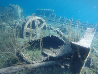 Underwater wreck