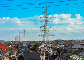 送電鉄塔と送電線