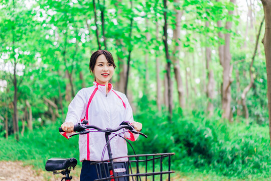 「ジャージ」の画像 3,784 件の Stock 写真、ベクターおよびビデオ Adobe Stock