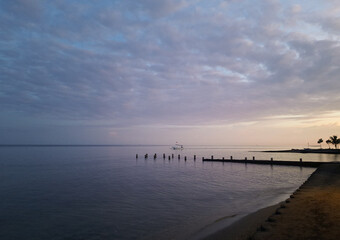 Obraz premium Beautiful sunrise at Lovina beach, Bali, Indonesia.