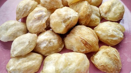 Aleurites moluccana L. Wild Pecan Seeds. source of oil and spices for cooking seasoning. Known as candleberry, Indian walnut, and candlenut.