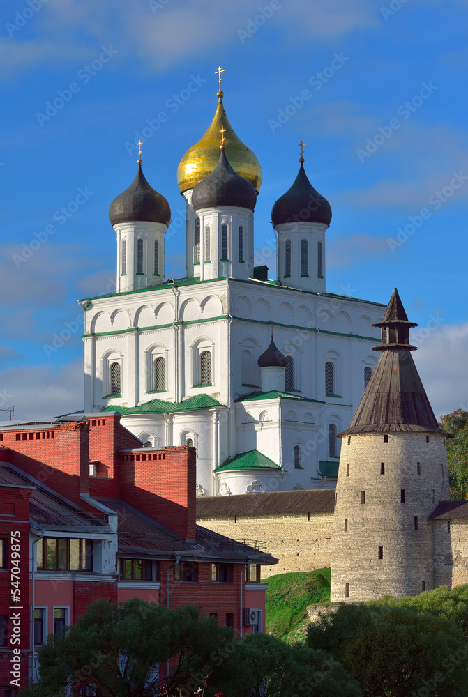 Wall mural Orthodox churches of old Pskov