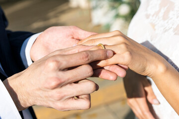 Obraz na płótnie Canvas 結婚式での指輪交換
