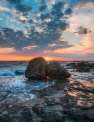Obraz na płótnie Canvas Rocks, seaside (sunlight)