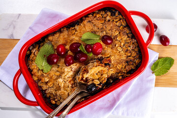 Cranberry oatmeal crumble