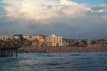 Obraz premium Sunset time on Santa Monica beach, Los Angeles, USA.