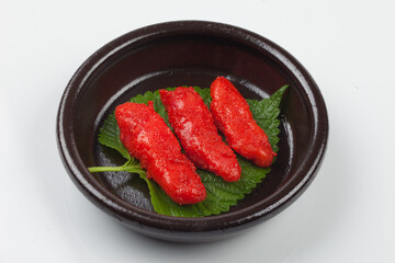 salted pollack eggs,명태의 알을 소금에 절여 담근 젓.