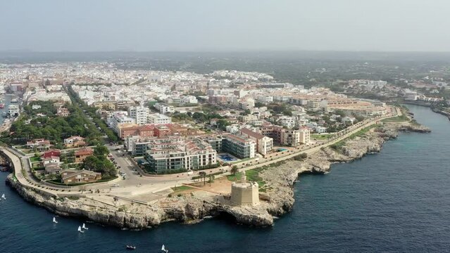 survol de Ciutadella de Menorca dans les &icirc;les Bal&eacute;ares en Espagne, minorque