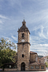 Fototapeta na wymiar old stone church in the basque town of basauri