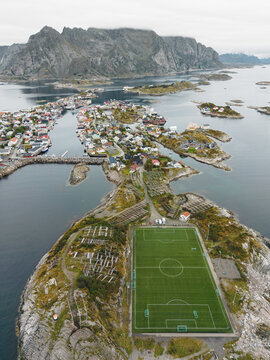 Luftaufnahme von Henningsv&aelig;r