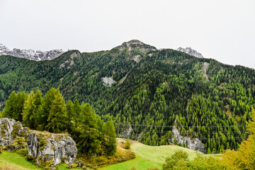 Ardez, Dorf, Bergsee, Ruine, Felsen, Unterengadin, Alpen, Graub&uuml;nden, Wanderweg, Landwirtschaft, Il Lai, Herbst, Herbstfarben, Schweiz