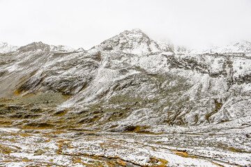 Flüela, Flüelapass, Alpen, Passhöhe, Passstrasse, Bergstrasse, Steinschlag, Felsen,...