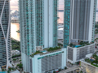 Naklejka premium Morning Sunrise over Downtown Miami