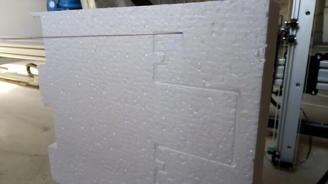 CNC Styrofoam cutting machine. The string cuts the tenon groove